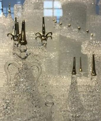熊孩子又闯祸!上海一博物馆玻璃展品被损坏