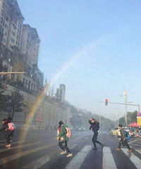 不喜欢雨天,偏爱蓝天,不同时刻的天空都有它的美