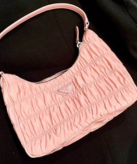 Prada hodo����Ҹ�°����ÿ�