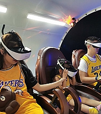 带娃体验了有教育意义的太空VR展,玩的超嗨每个项目不到10元