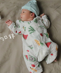 自己在家里拍了一些满月照片以及产后物品整理分享