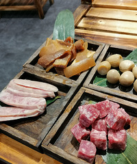 ���̿����Ĵ��ţ�����ð��ݣ��Ե����Ƿ�ǽ��