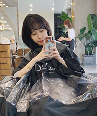终于把这我一头万年黑的自然卷给换了,发色轻盈人都清爽不少