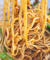 ��ҿ���25��ĳ�վ�棬����С���ֱ��һ��