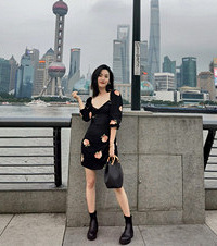 在上海一定要穿得精致又漂亮,又美又飒的还打卡了一波网红点