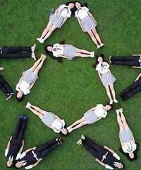 朋友老公是重点大学的硕士研究生,求职时却因为本科双非被拒