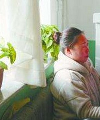 同事富养孩子太离谱,自己邋遢不收拾,月入3千给娃买99的夹子