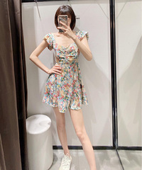 来看看我发现了什么好看的神仙碎花裙!