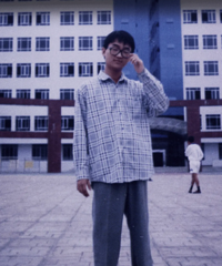 全中国最脆弱的男人:为了追求女友,每次约会前都要打一针