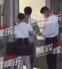 ë��ͮ�����飬��С����һ��ع�Ԣ