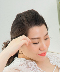 85年161CM自己做投资的单亲妈妈征婚,生娃后当了全职妈妈