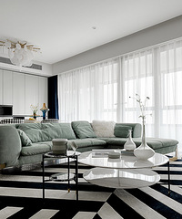 ͼ������װ�������˸����㣬��װ��û�������ס