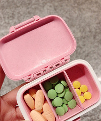 可爱的卡通药丸分装盒,几块钱的仪式感不能少