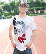 82��170CM���н�ʦ���飬�޴���