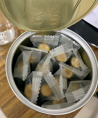 分享我的抽屉小零食,这几款每次都被同事抢着吃