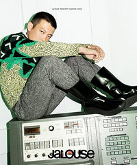 �¹�ϣ����ĵĴ�Ƭ���棬��ô����