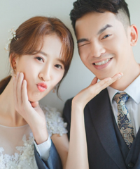 老公平常很高冷,拍起婚纱照各种表情都有,九宫格都装不下
