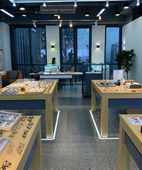 发现一家宝藏潮牌眼镜店,服务堪比海底捞,78元配的眼镜很满意