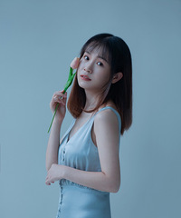 拍了她家证件照,忍不住又来拍了轻写真,很干净舒服