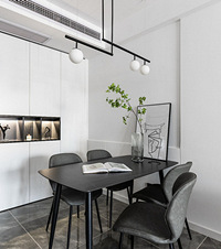 ��Ʒ�������������ĵķ��ӣ����͡��۸񡢽�ͨ���׶�����