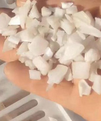 加工废塑料水果框真暴利,夫妻两人一天做四吨,纯赚3000元