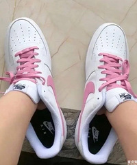 ����Ь���Ǵ������շݵĿ���ԴȪ����