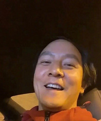 视颜值如粪土的吴彦祖彻底放飞了,发际线过于真实