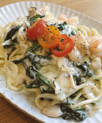 ������ƹݳԵ��ɶ�����꣬����ĸ��������е�һ