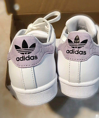 2020�¿�Adidas��Ҷ�������ϱ���Ь�����Ķ���