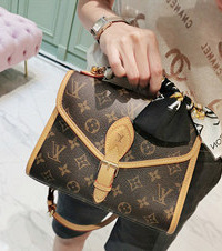 ϲ��LV������ĸ����ʲ������������װ�����ֱȹټۻ�����4ǧ