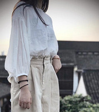 逛个古镇还当了一回模特,首次尝试这个风格,料子舒服还显气质