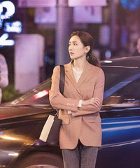 开8《三十而已》王漫妮穿搭,她也爱穿优衣库