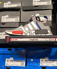 Adidas 奥莱全场奥莱价5折