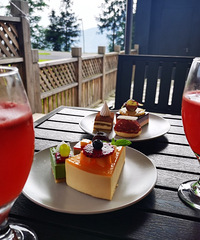 在这里人人都可以是艺术家,拍照超美,配套餐饮和娱乐都不错