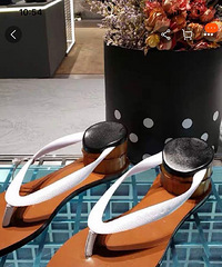 这个鞋子怎么穿?设计师你穿给我看看?