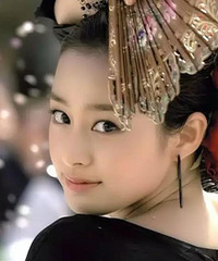 金泰熙考上名校硕士,从小美到大的学霸,她才是小说里的完美女主