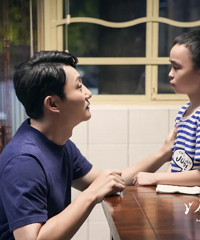《以家人之名》笑点与泪点齐飞,两位爸爸吵嘴还挺有CP感