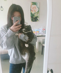 �Ҽҵ�è��ͦ���µģ�ÿ�κ�������ͷ�����ǳ������