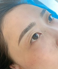 平时不化妆的我,人生第一次去纹眉,自带妆感的眉毛人都变精神了