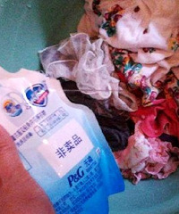 婆子妈居然喊我洗全家的内衣、内裤,这么私密的东西,我下不了手