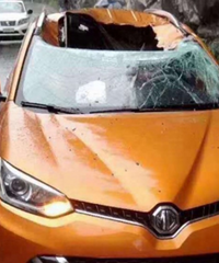 ʹĵһĻƽ䵽կ·ϣ׹ʯǰ복