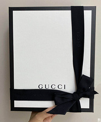 ����Ԥ����1955���Ž��Gucci�ֻ������ڵ���