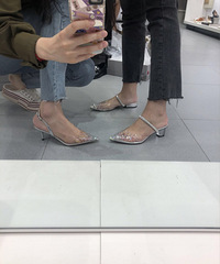 �����ǣ������˶�Ь�ˣ���ô����˼��ͼ���Ѽ��