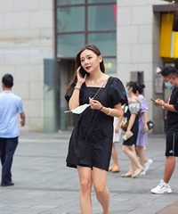 最新重庆街拍,打望北城天街小姐姐们,看夏季出街怎么穿最好看!
