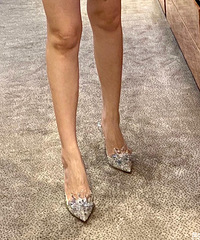 今天逛Jimmy Choo试了一双水晶鞋!美炸我了!