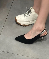 �ոչ���Եİ�����Ь�����ˣ�