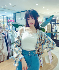 ���������µ�24�ڡ����ο����ɭϵ�磬����Ů������֮��������