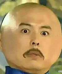 我被年龄大很多的同级别男同事吼了