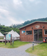 夜宿南山,住蒙古包吃自助餐还可以耍水,好安逸