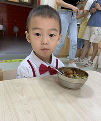 坐标鸳鸯,宝宝入读2750元/月的幼儿园